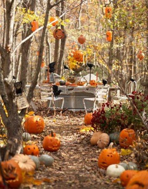 Amazing Outdoor Halloween Party Ideas