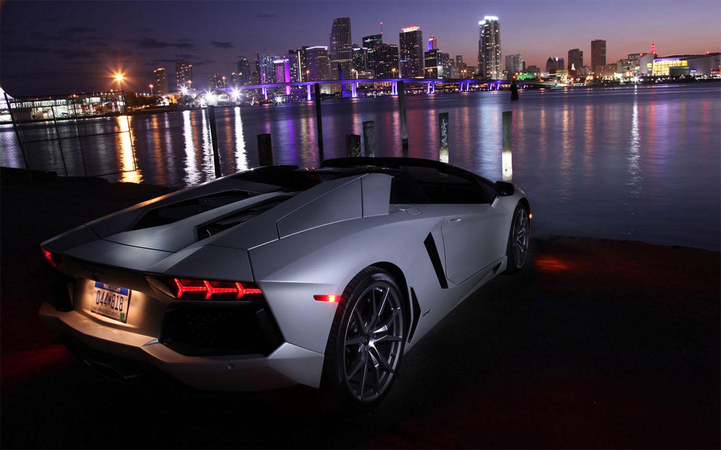Fabulous Luxury Cars Wallpapers