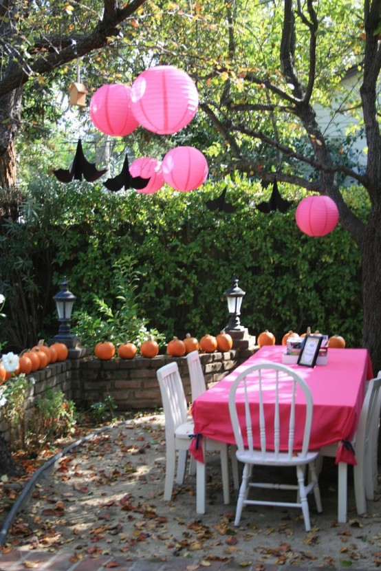 Gorgeous Outdoor Halloween Party Ideas