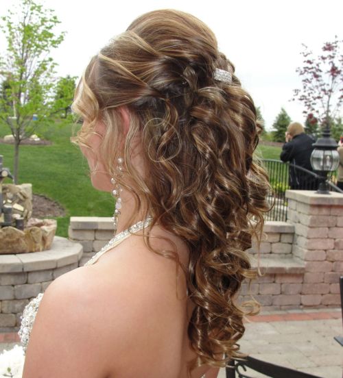 Half Up Curly Hairstyles