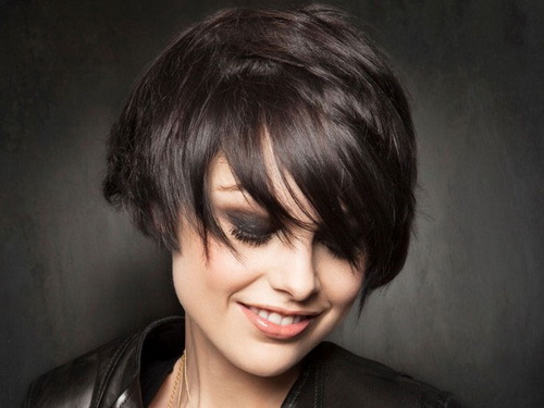 Hottest-and-Chicest-Short-Hairstyles-For-Girls