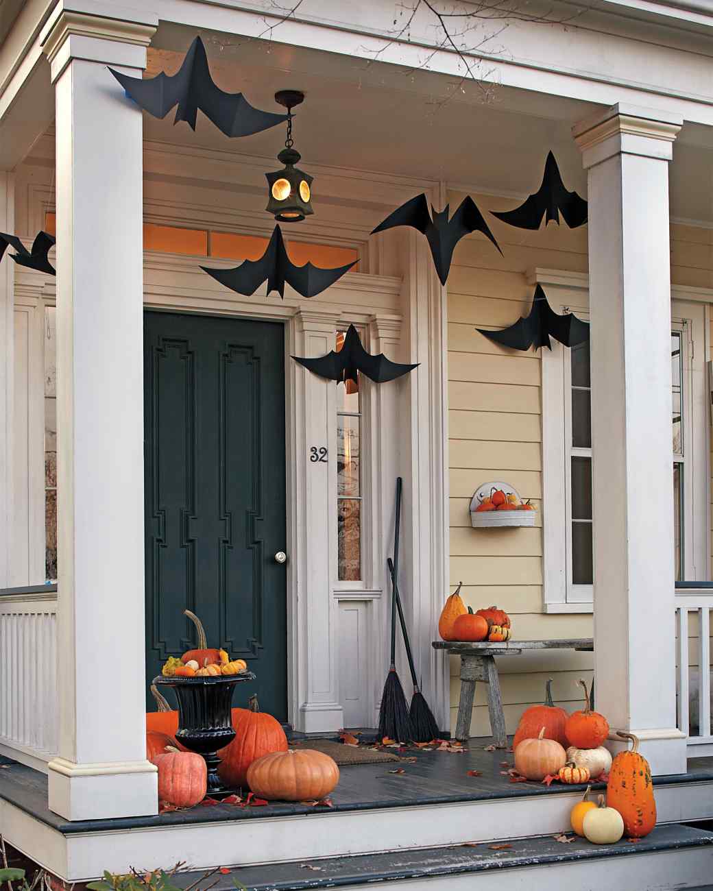 Outdoor-Halloween-Decorations-for-Porch-Ideas