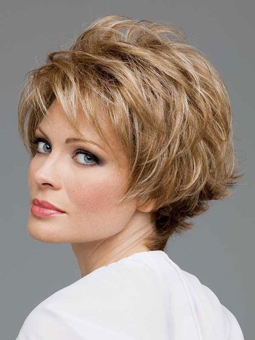 Short-Layered-Hairstyle-for-Women