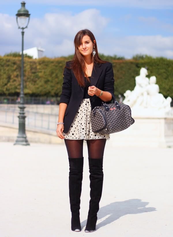 Short Skirt And Boot 40