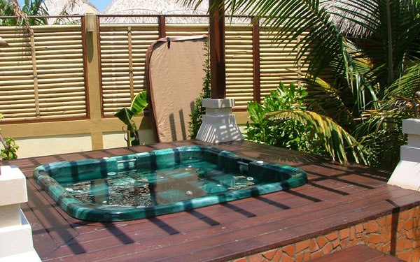 private-outdoor-hot-tub