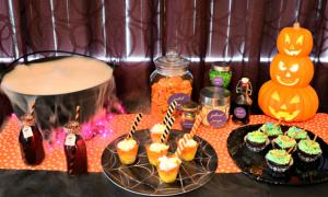 Halloween Theme Party Ideas With Lovely Decorations