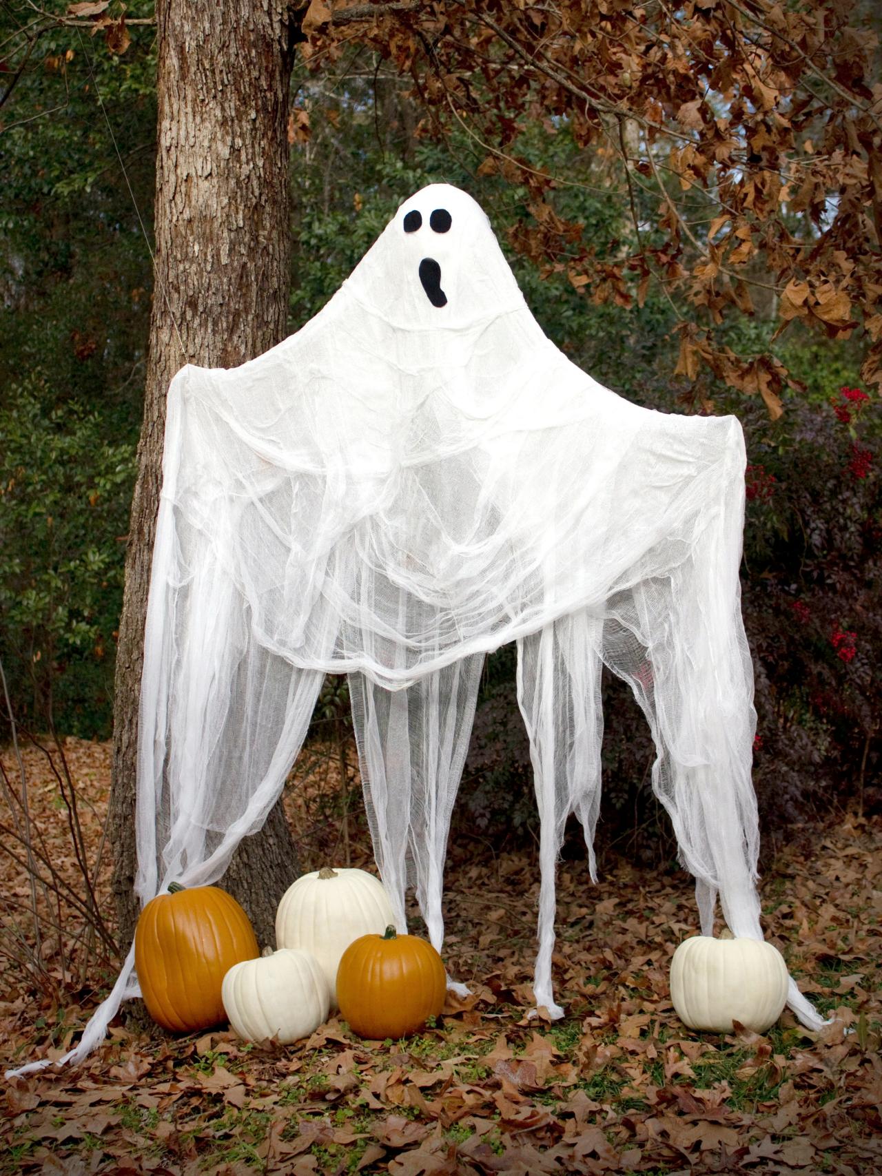 Outdoor Ghost Halloween Decorations