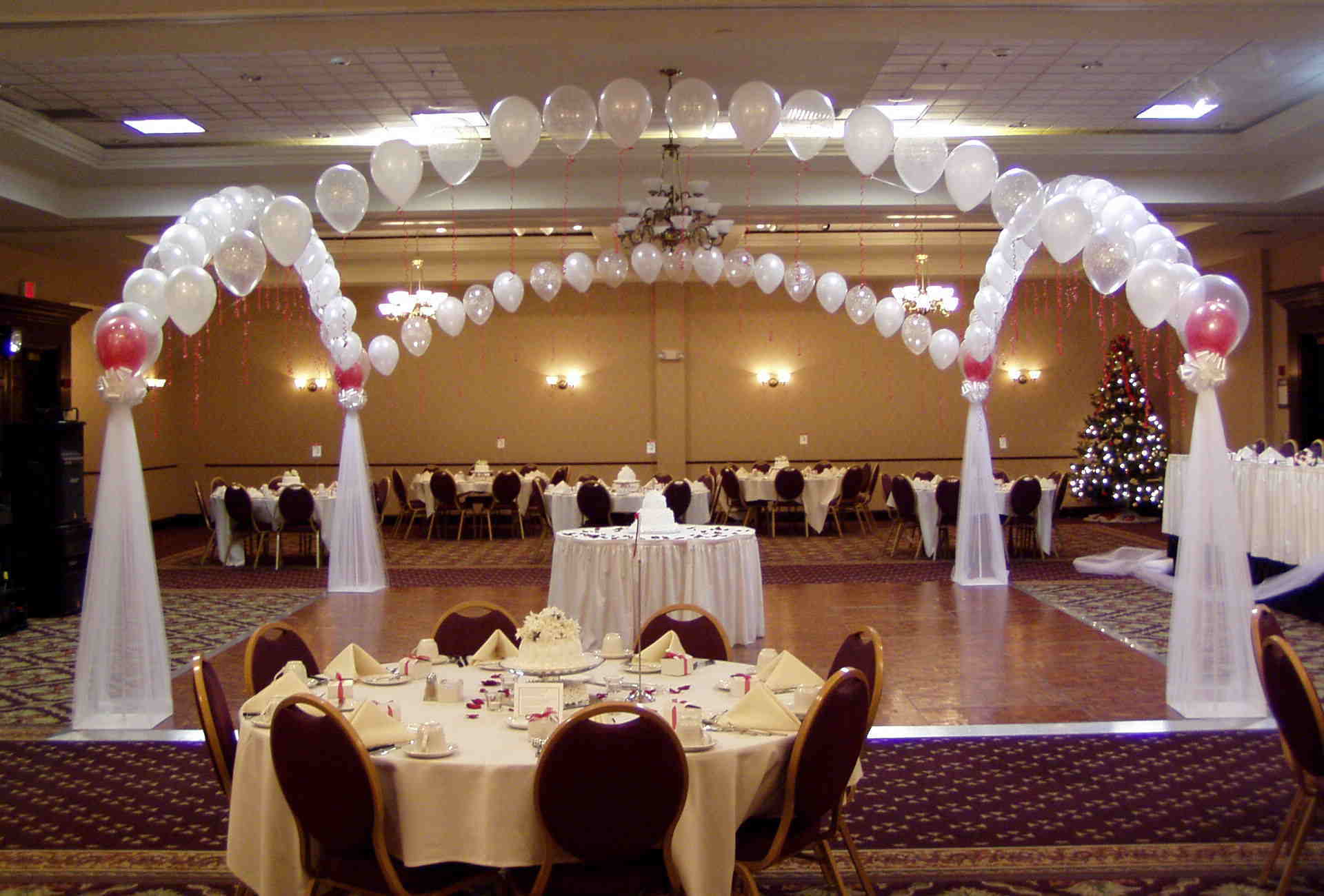 Wedding Decorations With Balloons