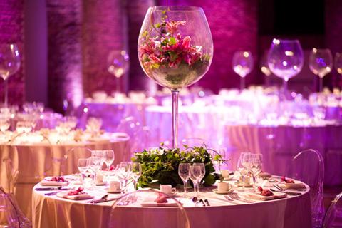 Wedding Decorations With Lovely Table Centerpiece