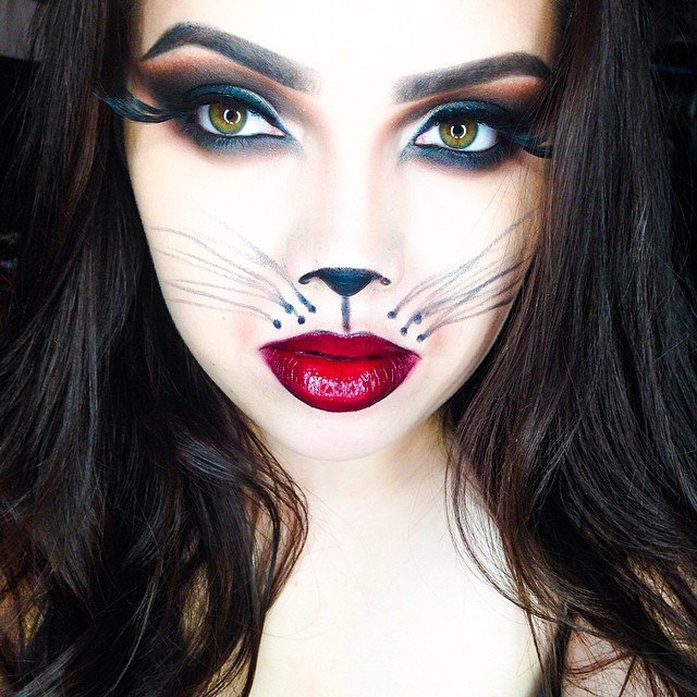 Easy Halloween Cat Makeup