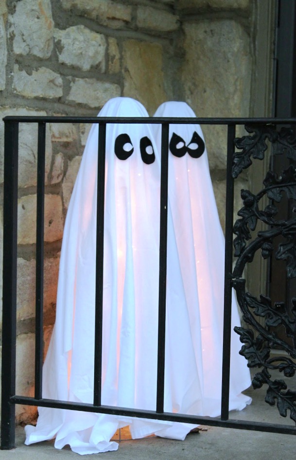 diy-ghosts-halloween-decorations