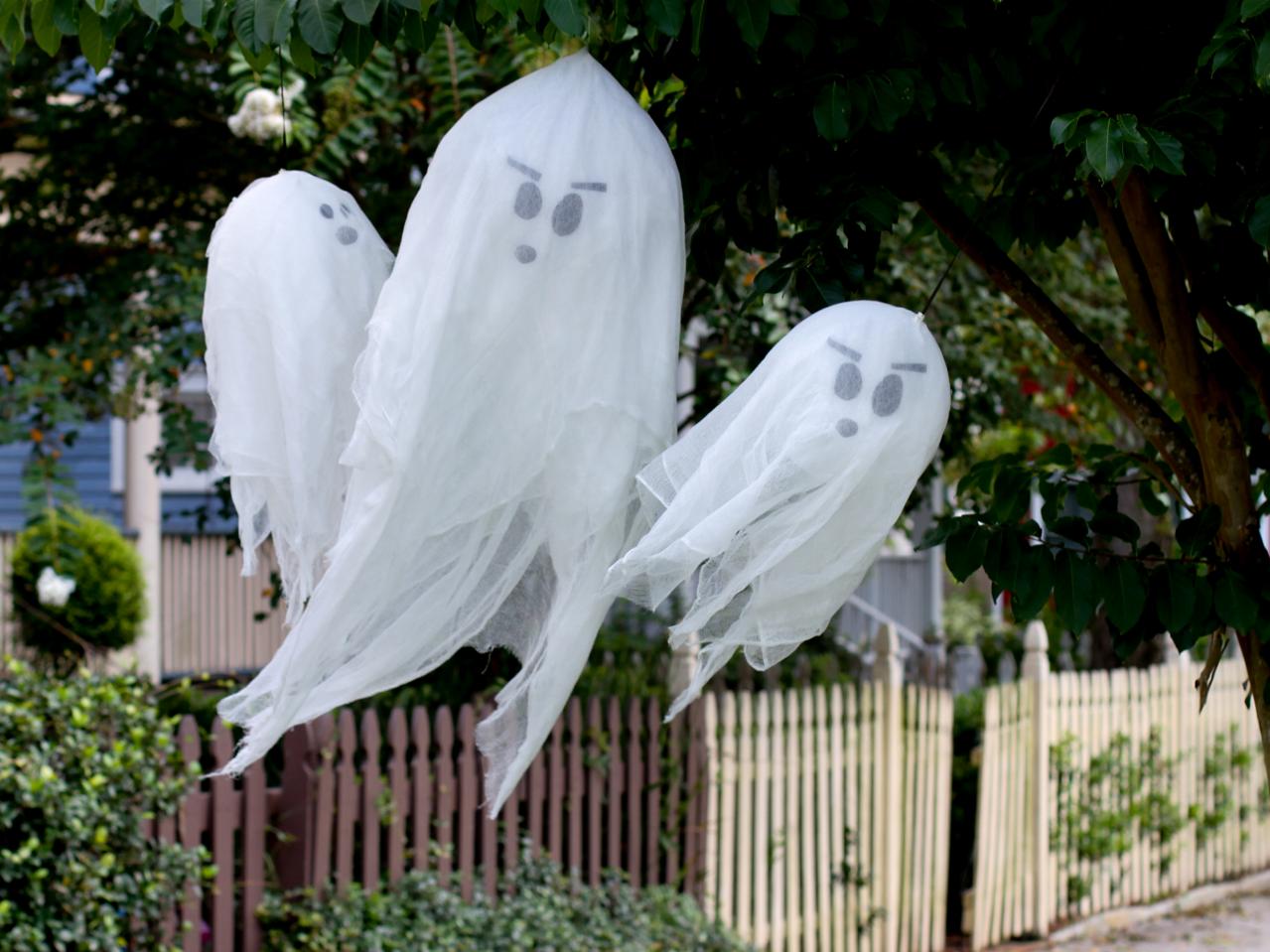 scary-ghosts-halloween-decorations