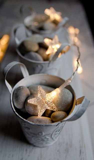 attractive-grey-christmas-decorations