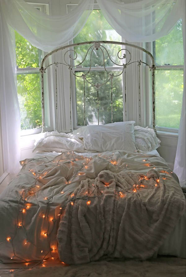bedroom-decorating-ideas-with-christmas-lights