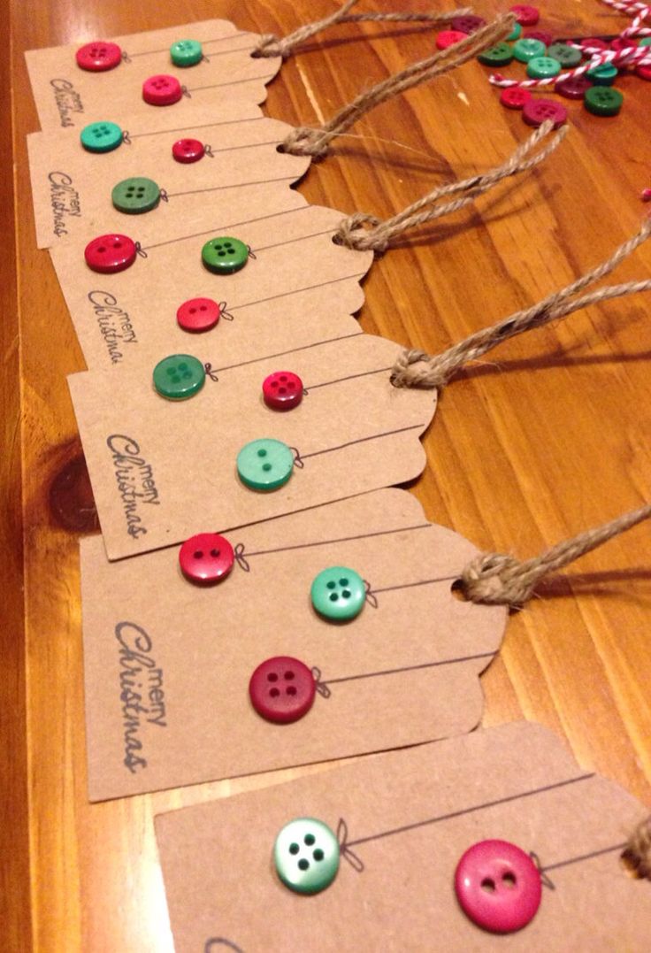 christmas-gift-tags-button-baubles