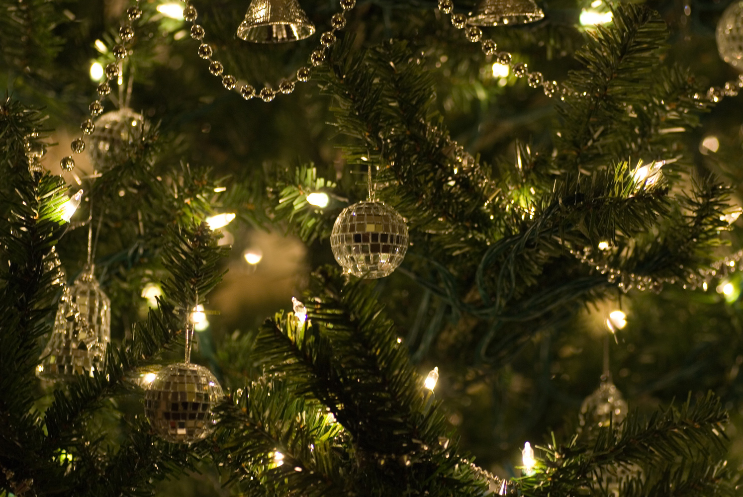 christmas-tree-lights-decoration-ideas