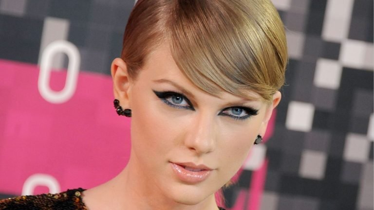 11 Awesome And Stunning Taylor Swift Pictures